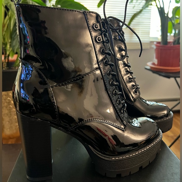 New Azalea Wang Boots- size 9 - Picture 3 of 8